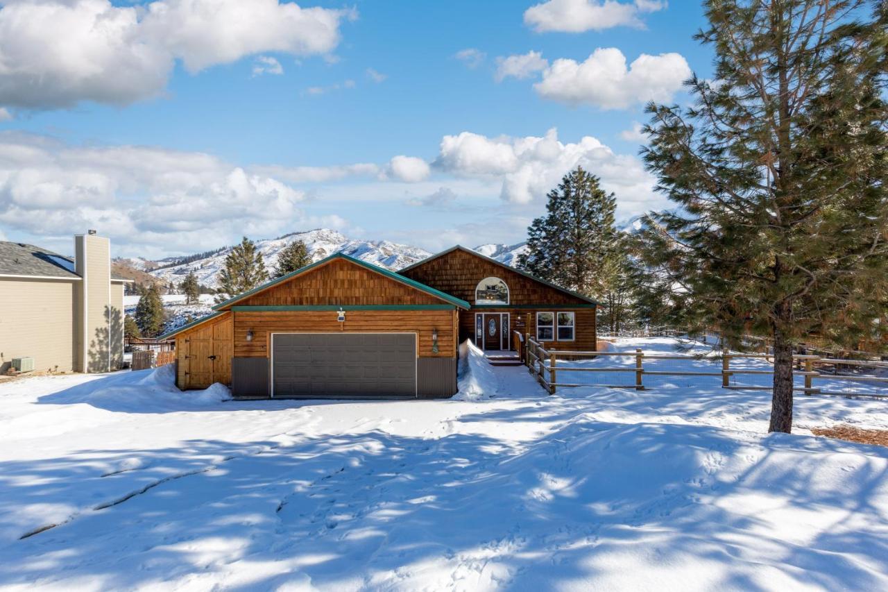 Twin Pines Cabin In Wilderness Ranch On Hwy 21, Amazing Views, 20 Ft Ceilings, Fully Fenced Yard, Pet Friendly, , Go Paddle Boarding At Lucky Peak, Or Snowshoeing In Idaho City And Take In The Hot Springs, Sleeps 10! Boise Exterior foto